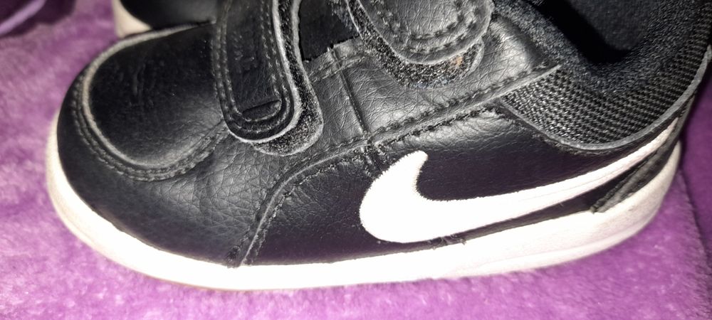 Adidasi 22 piele nike