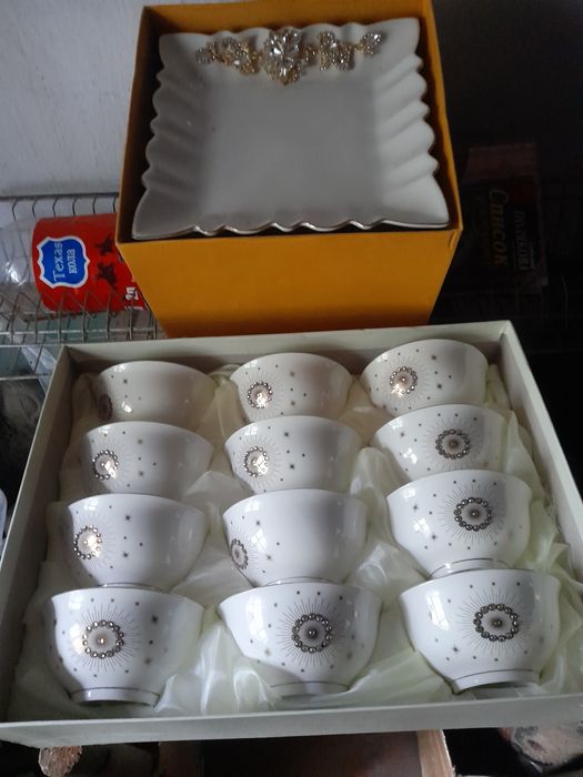 12 касешек и фруктница