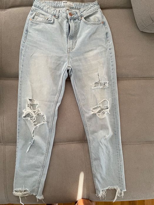 Blugi pentru fete