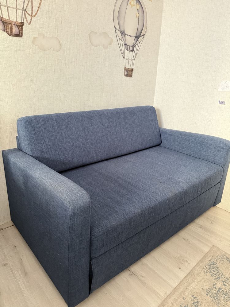 Продам диван Икея размер 140* 80 раскладной