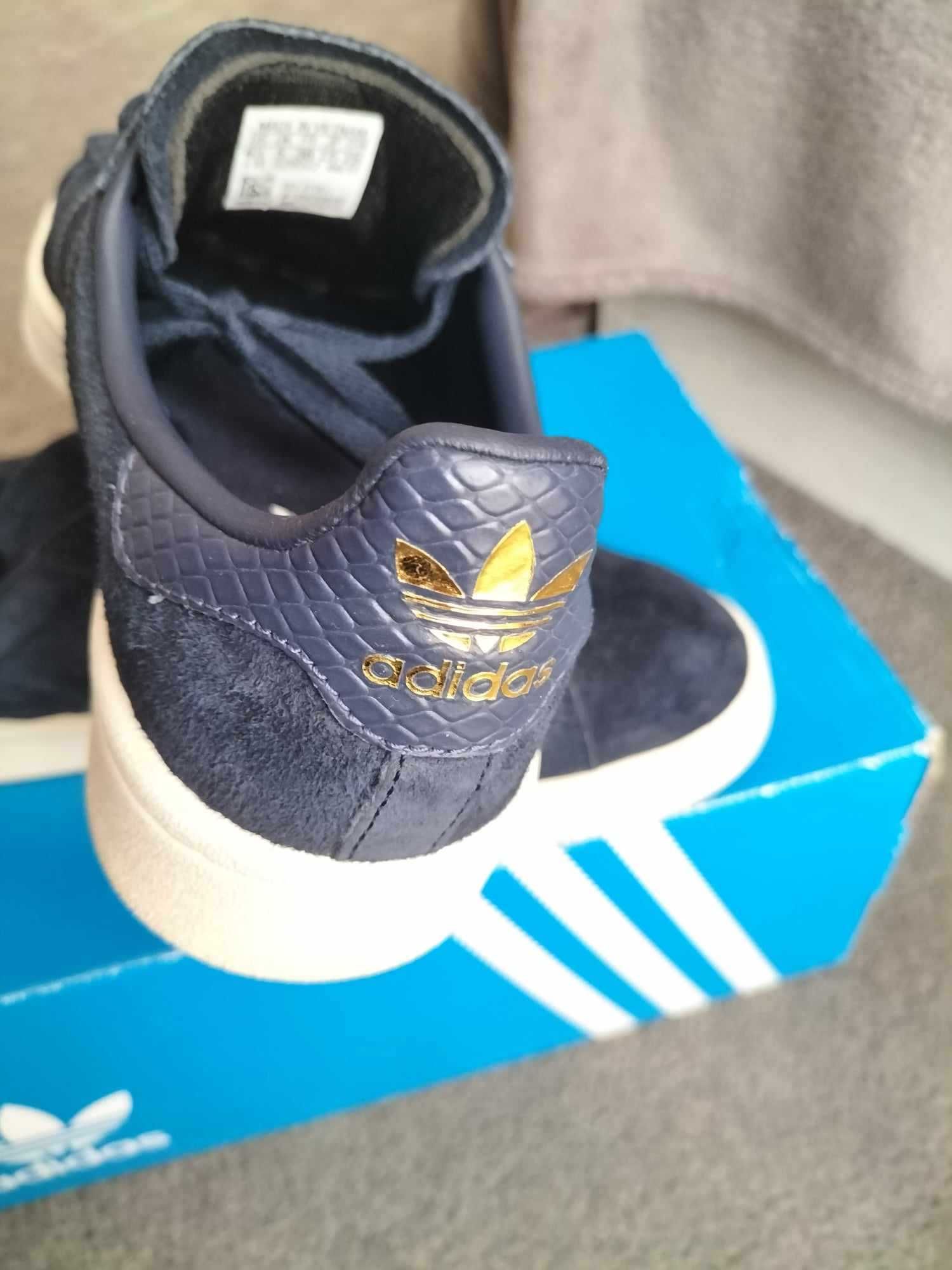 ADIDAS campus 38