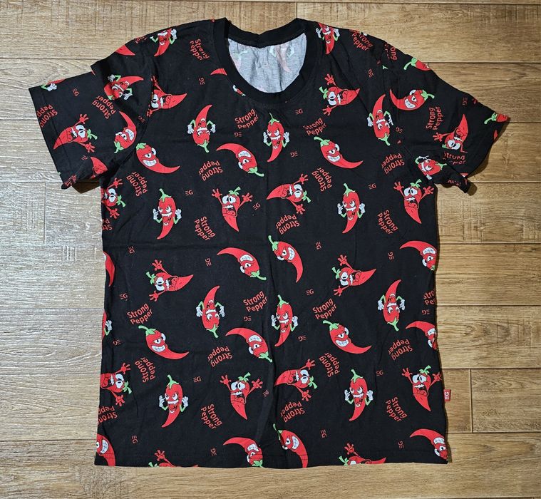 Продам красивын футболки