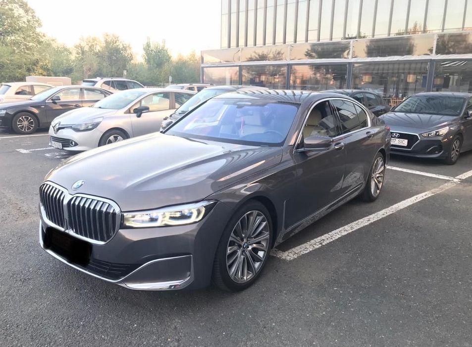 Vând BMW seria 7