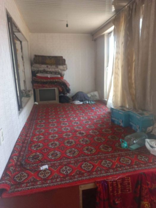 Чирчик шахар 3 микро район 2 х 58 кв/м сотилади Нархи 27.000$ Наличка