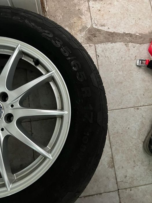 Jante originale mercedes ML, VITO, GLK R17 echipate cu anvelope iarna.
