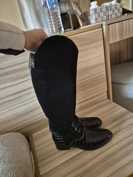 Лачени ботуши с естествен велур носени няколко пъти