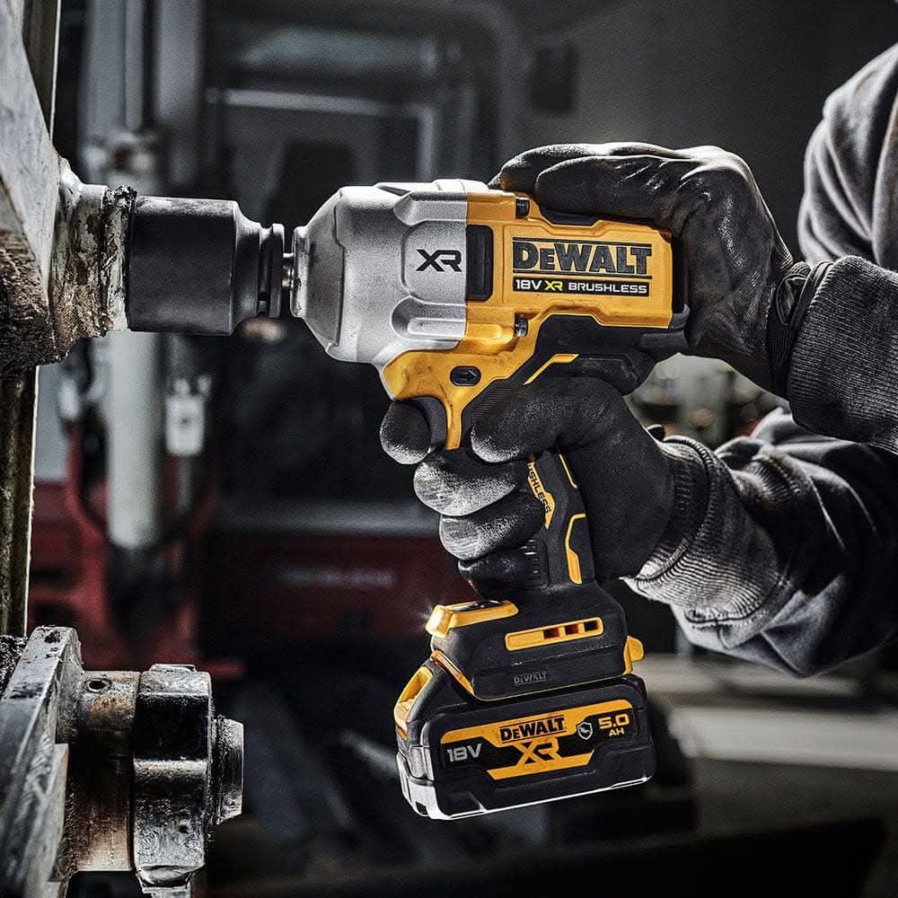 Гайковерт DeWALT DCF961N/18V. 2372Nm