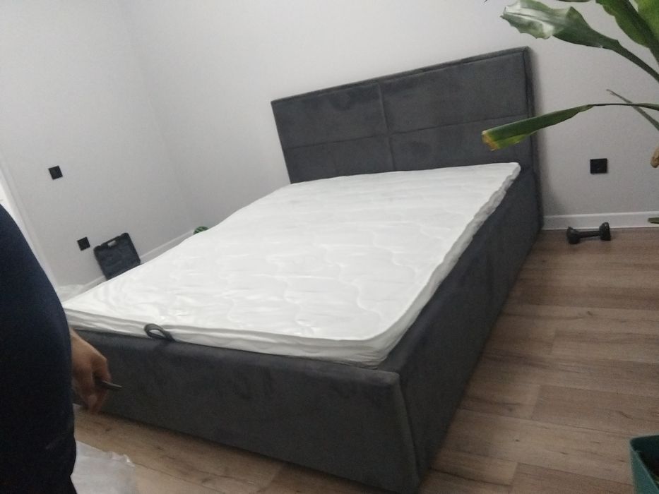 Кровать двухместный продам новый