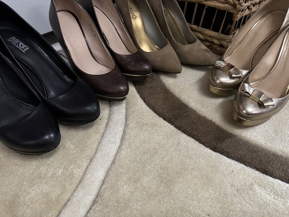 Продавам Обувки с Високо Качество и Стил