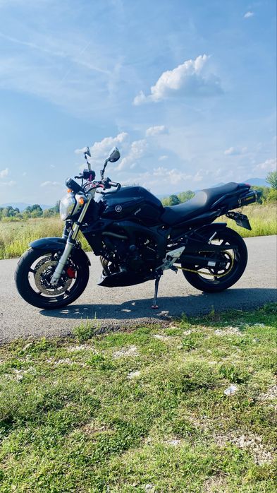 Yamaha FZ6 Black Edition