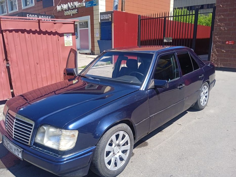 Продам Мерс 124 ешка