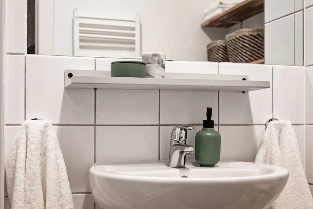 Дава се под наем Двустаен апартамент в София, Център - 55 кв.м за 408 € - Снимка #4