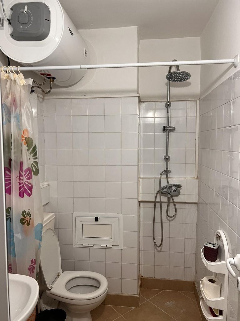 Дава се под наем Тристаен апартамент в Пловдив, Център - 78 кв.м за 450 € - Снимка #12