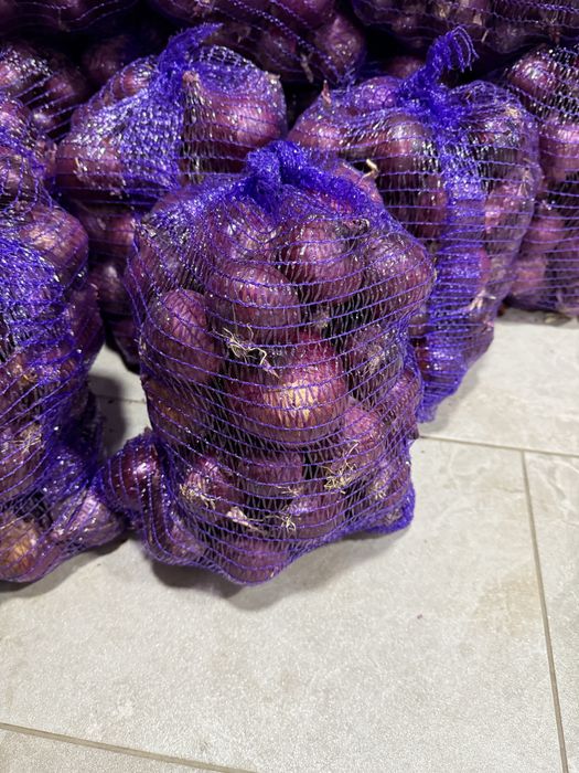 Vand ceapa galbena si rosie