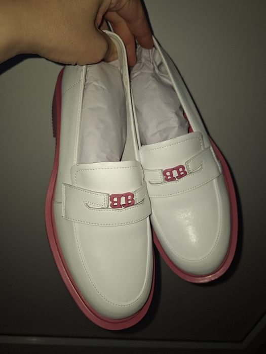 Продам кожаные лоферы, новые!