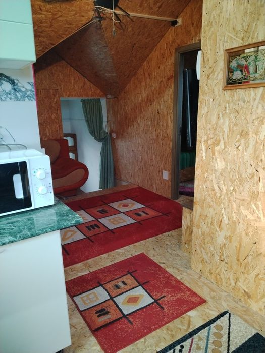 Închiriez apartament 2camere,55mp,situat in Dumbrava-rosie.