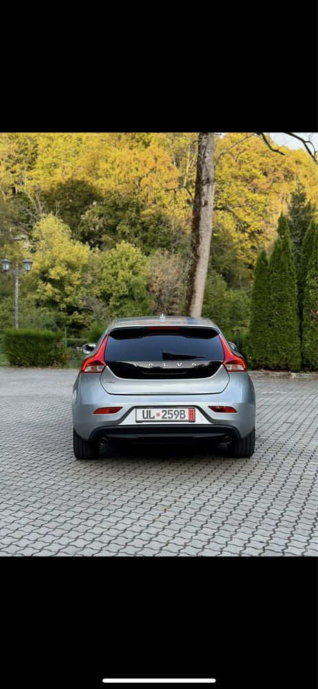 VOLVO V40, D4, 2.0 diesel, 131 kw/177 CP, BiXenon, LED, german edition