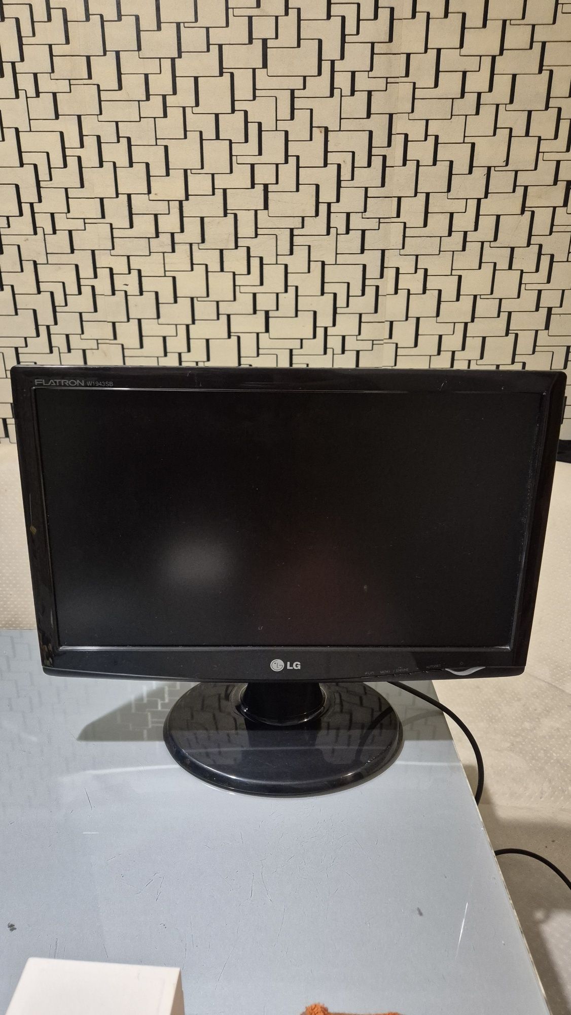 Монитор LG W1943SB