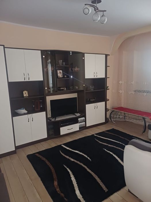 Apartament mobilat