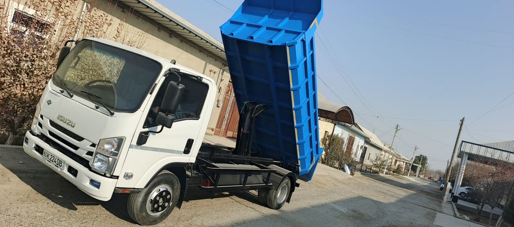 Автобус дан нолдан терилган хама янги запчаст койилган