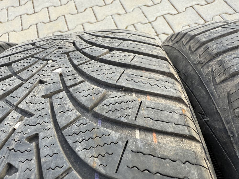 4бр. Зимни Гуми 205/55R/16 -GOOD YEAR- DOT:3816- 5,2мм. + 4,4мм.