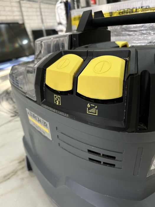 Моющий пылесос karcher