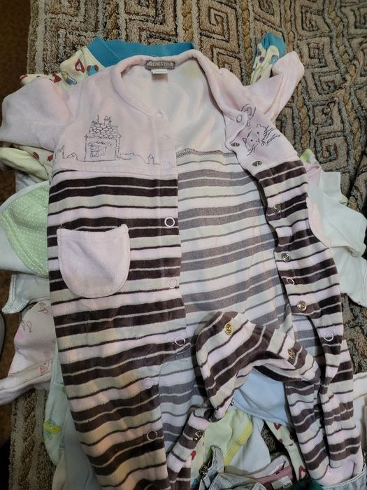 Отдам даром детские вещи для девочки