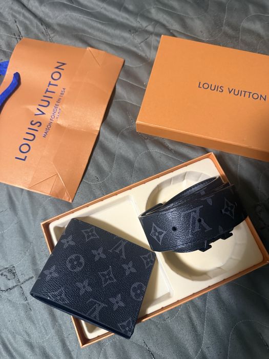 Curea LV si portofel tot cutie etc