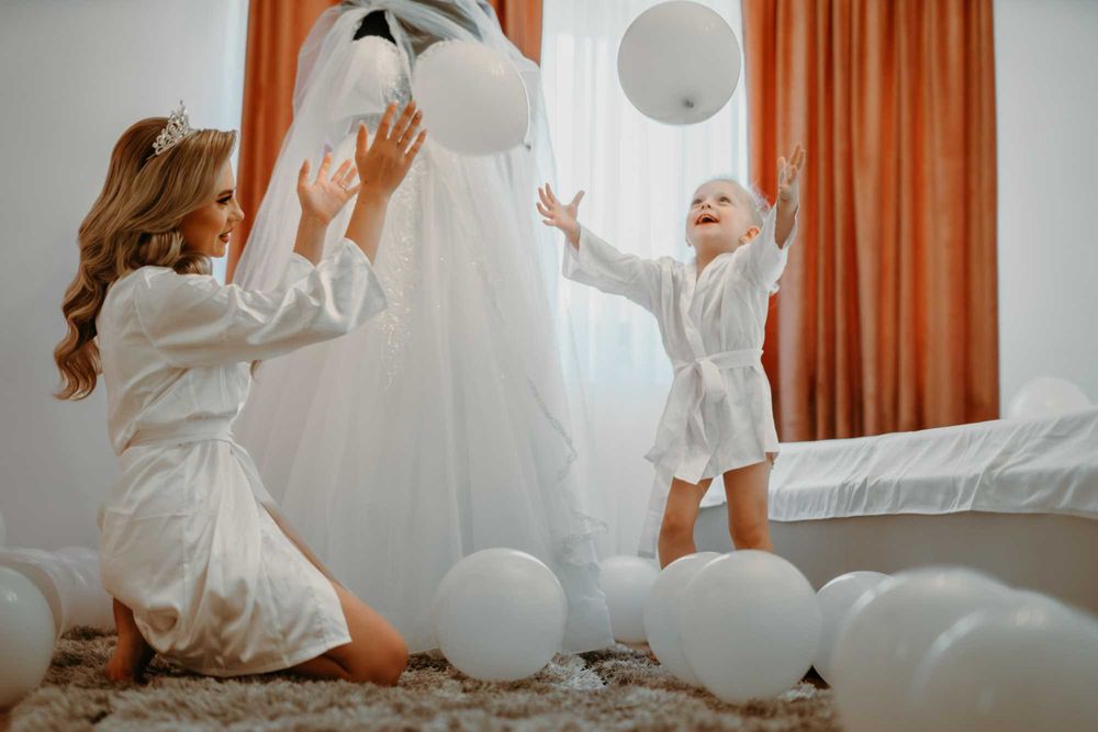 FOTO VIDEO EVENIMENTE - Oglinda Magica, macara, drona, albume digitale