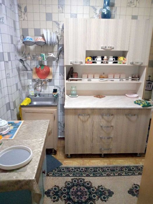 Продам свою 3/3/4 квартиру м-в Ялангач, кирпичный дом