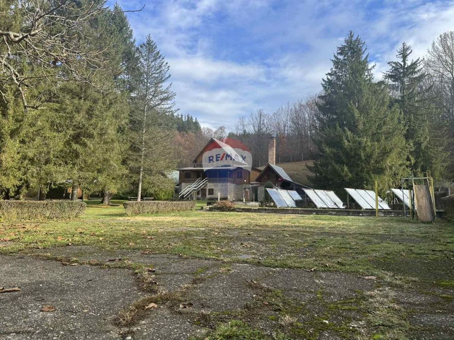 Туристическа хижа,гр. Априлци, кв. Видима TE