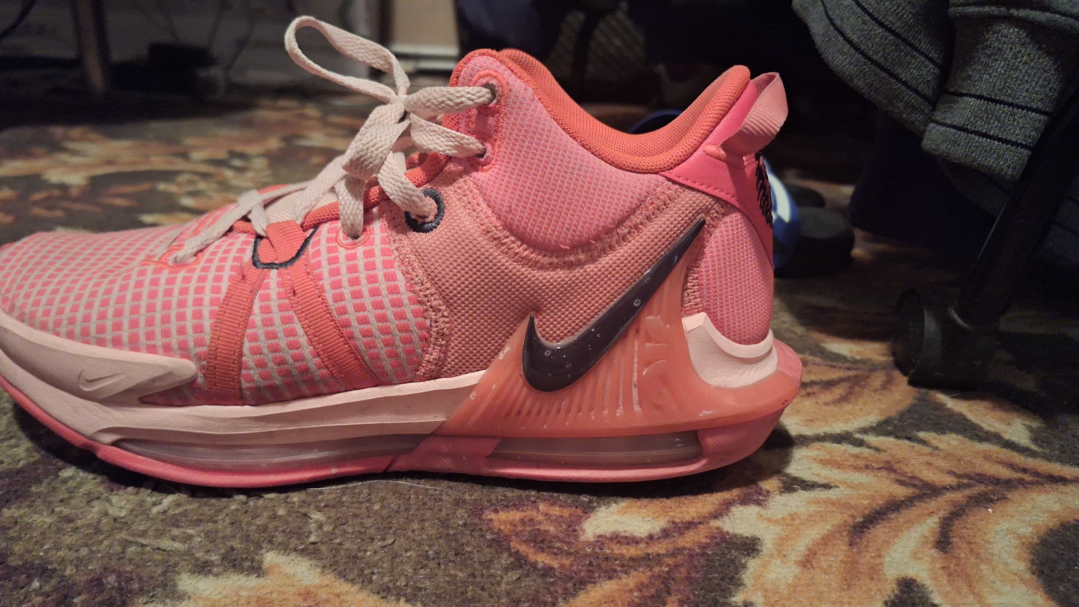 Обувки Nike Lebron witness 7