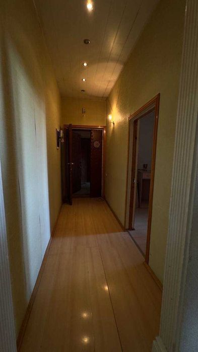 Срочно продаётся 2 комнатная квартира рядом с беш козон. Зур локация.