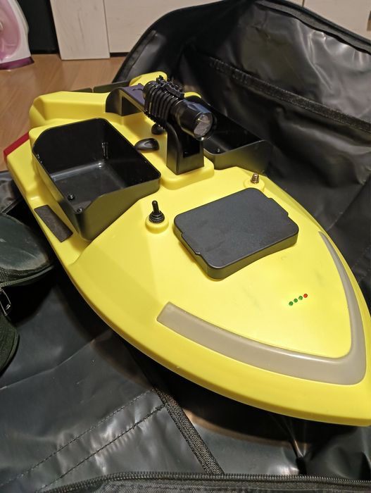 Barcuta cu gps 500M 3 cuve navomodel pentru plantat