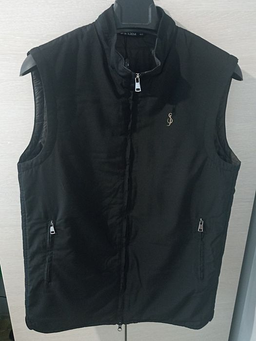 Продам жилетку от SAJDA