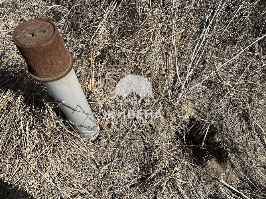 Продава парцел в с.Езерово, площ 8506 кв.м