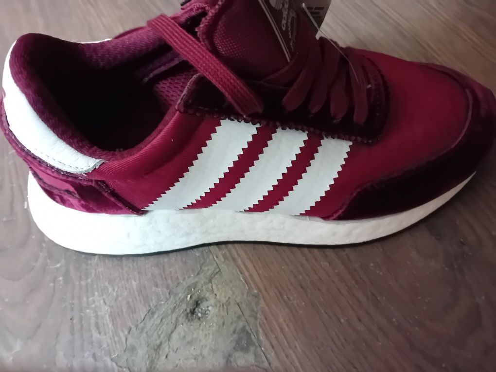 Маратонки Adidas