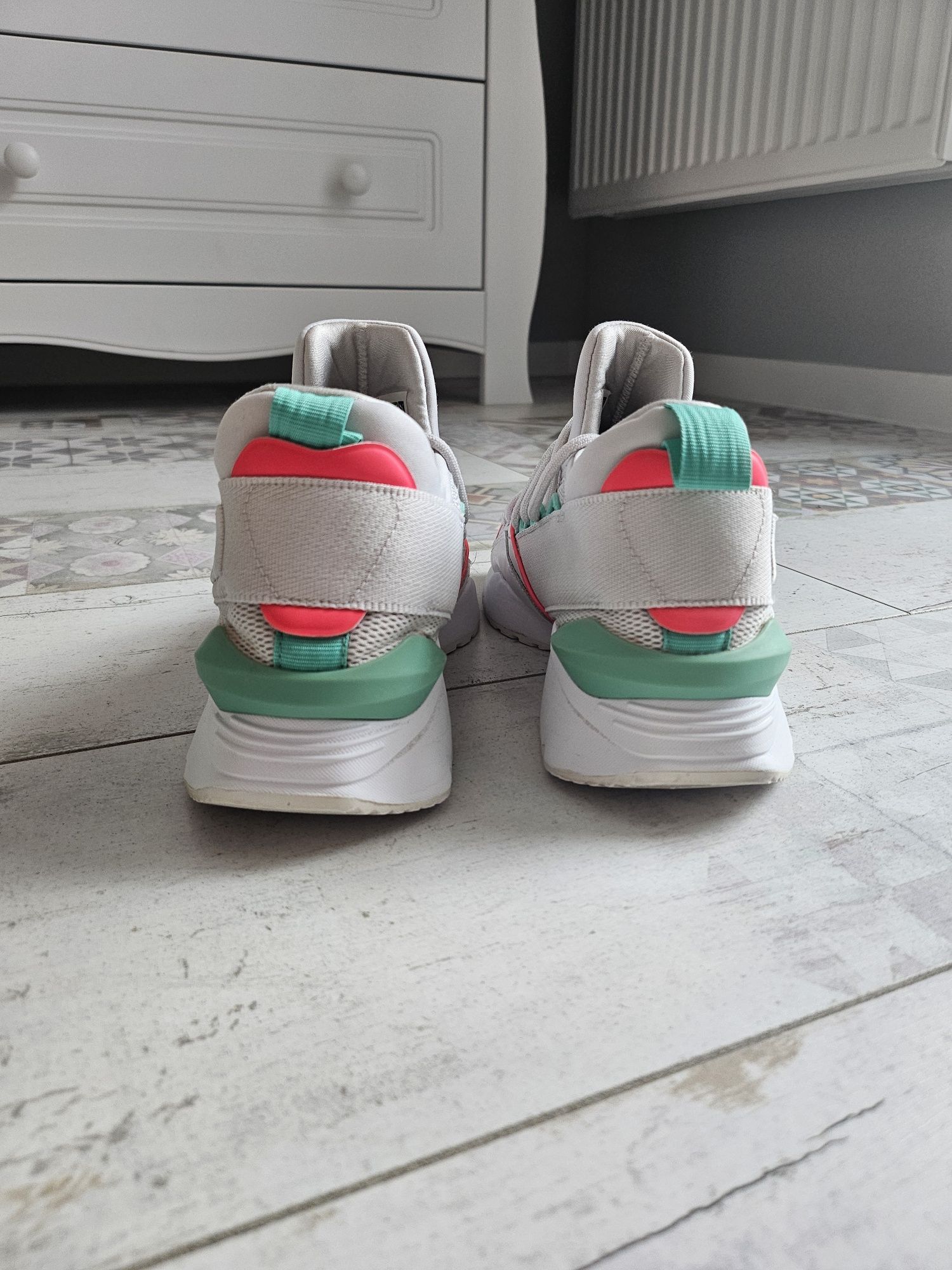 Дамски маратонки Puma muse maia