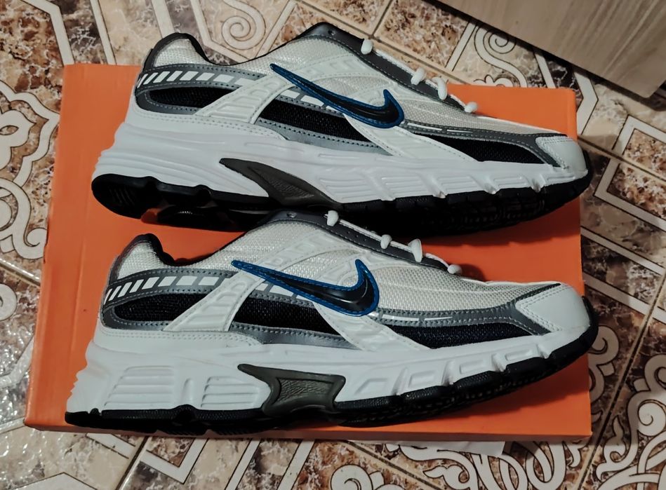 Nike Initiator Sn42 - White/Obsidian