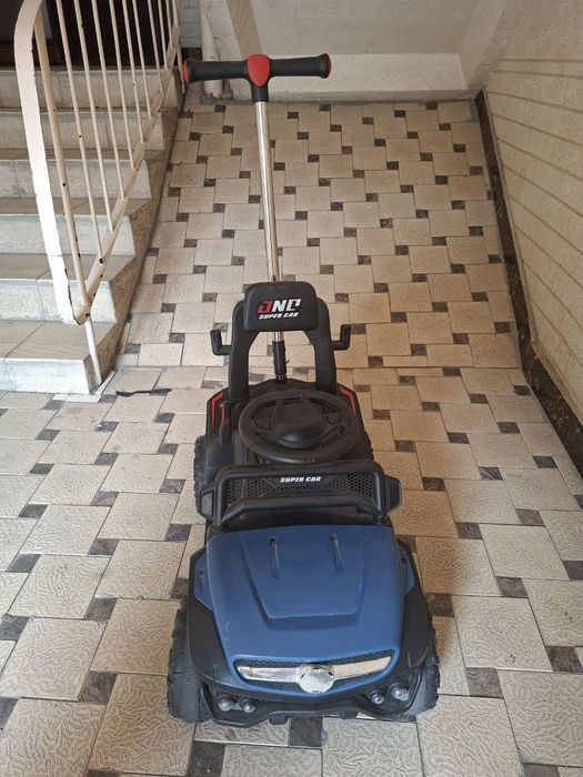 Детский мошина сотилади