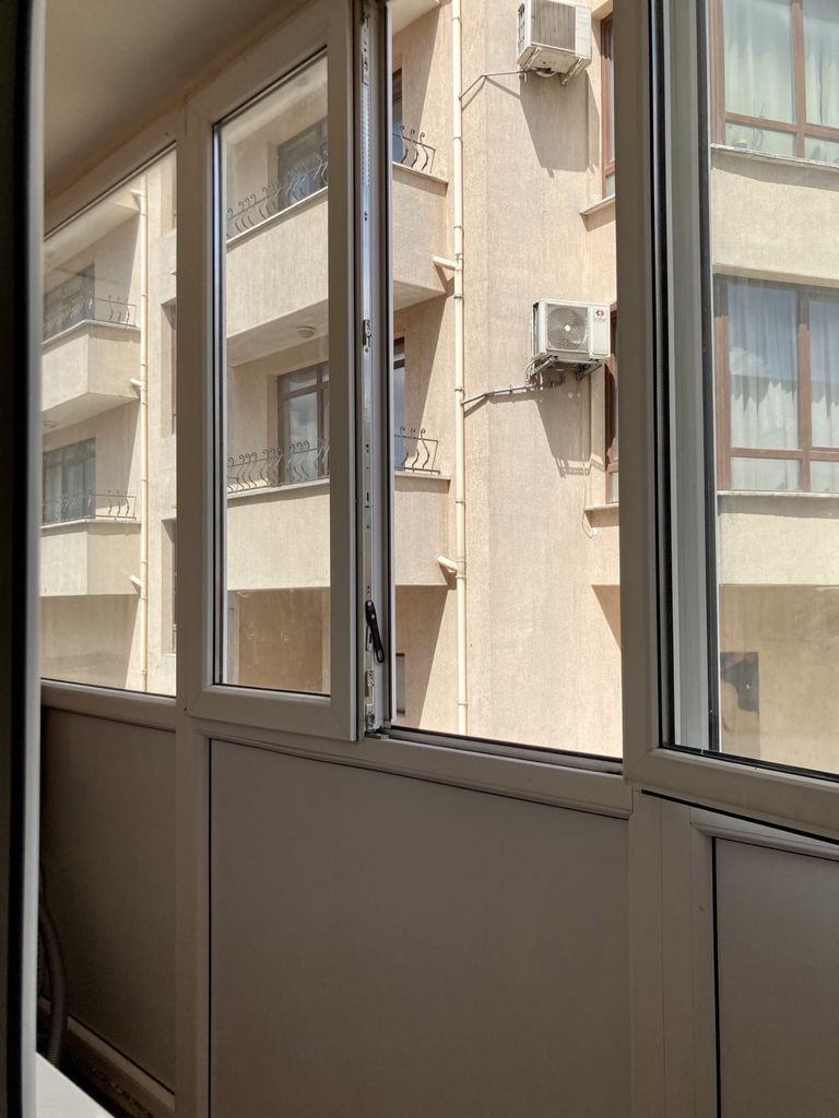 Продава се Едностаен апартамент в Варна, Цветен квартал - 33 кв.м за 2334 €/кв.м - Снимка #4