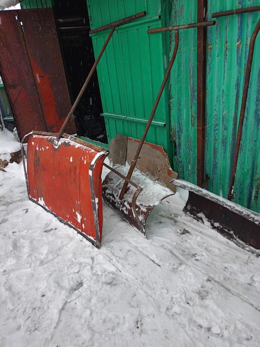 Продам скребок для уборки снега