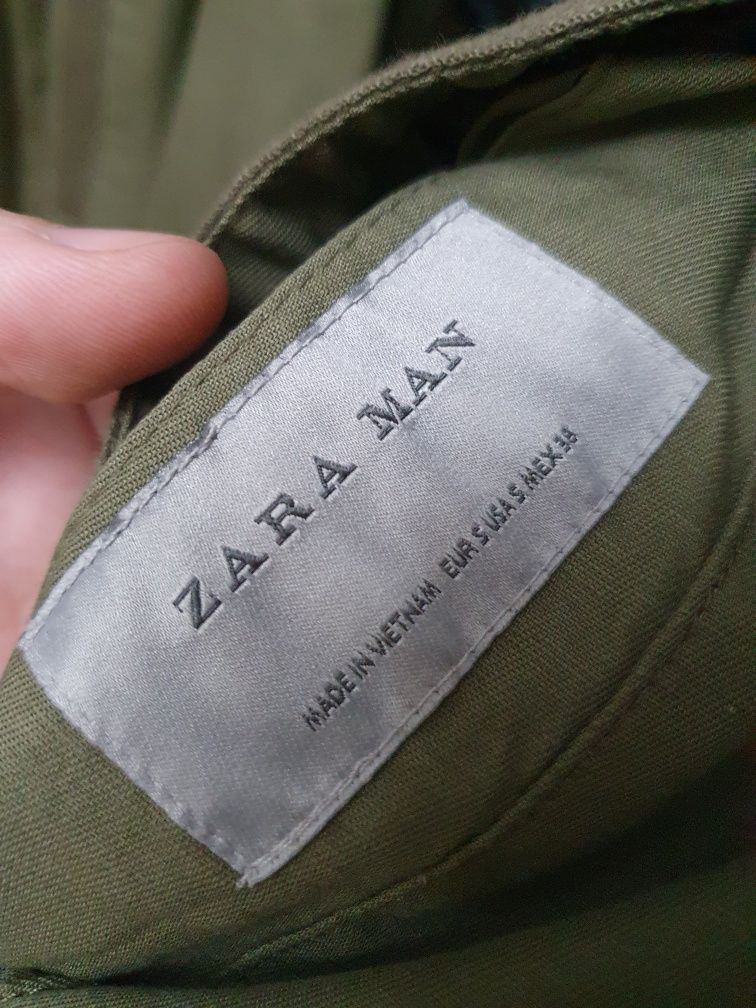 Vând geacă bomper Zara Man