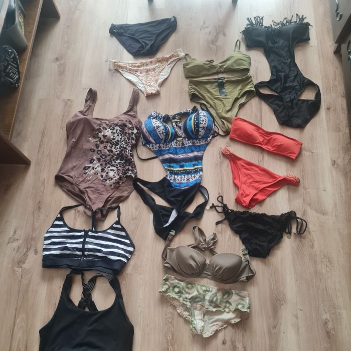Сутиени CK бански la perla