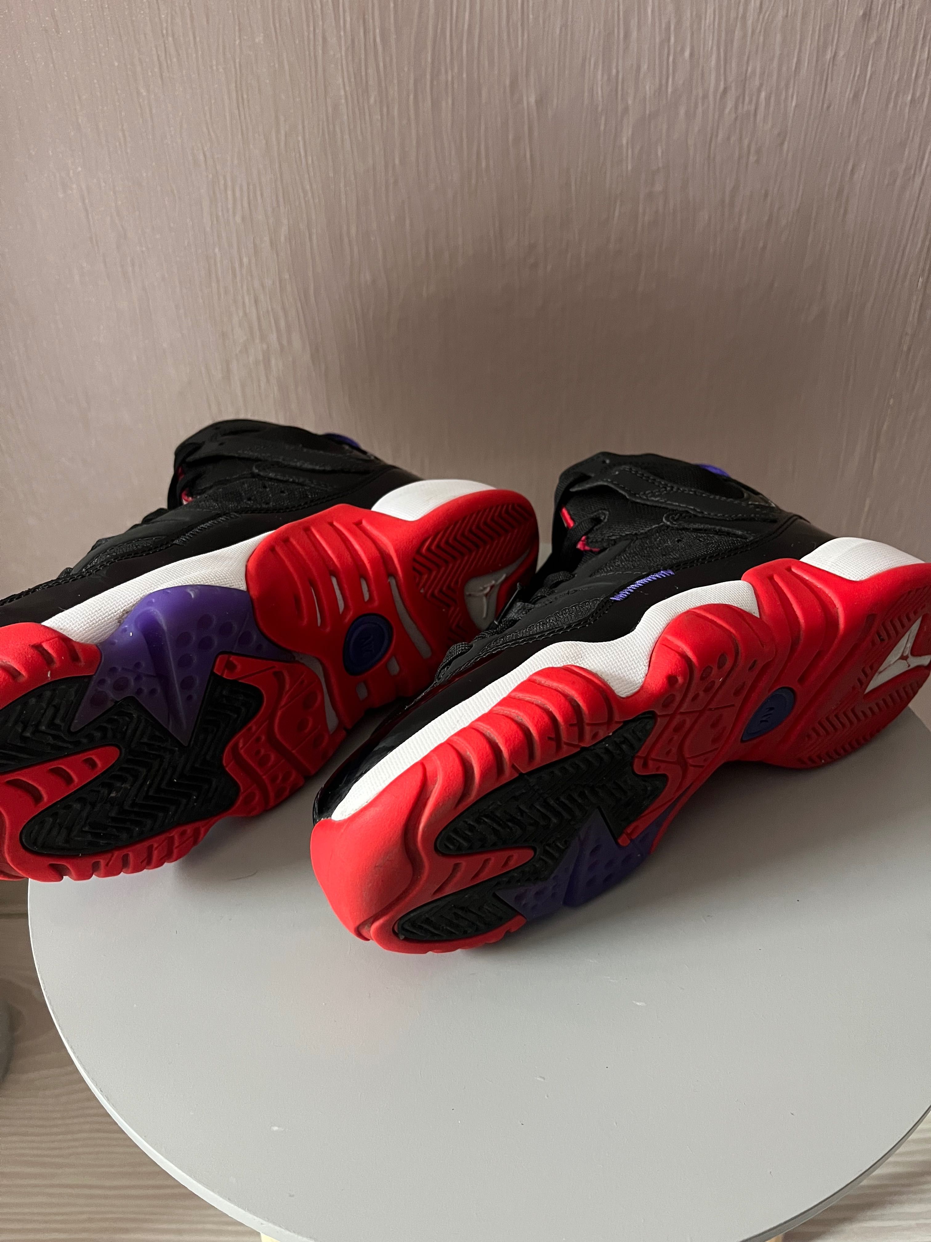 Кецове Nike Jordan Jumpman two trey