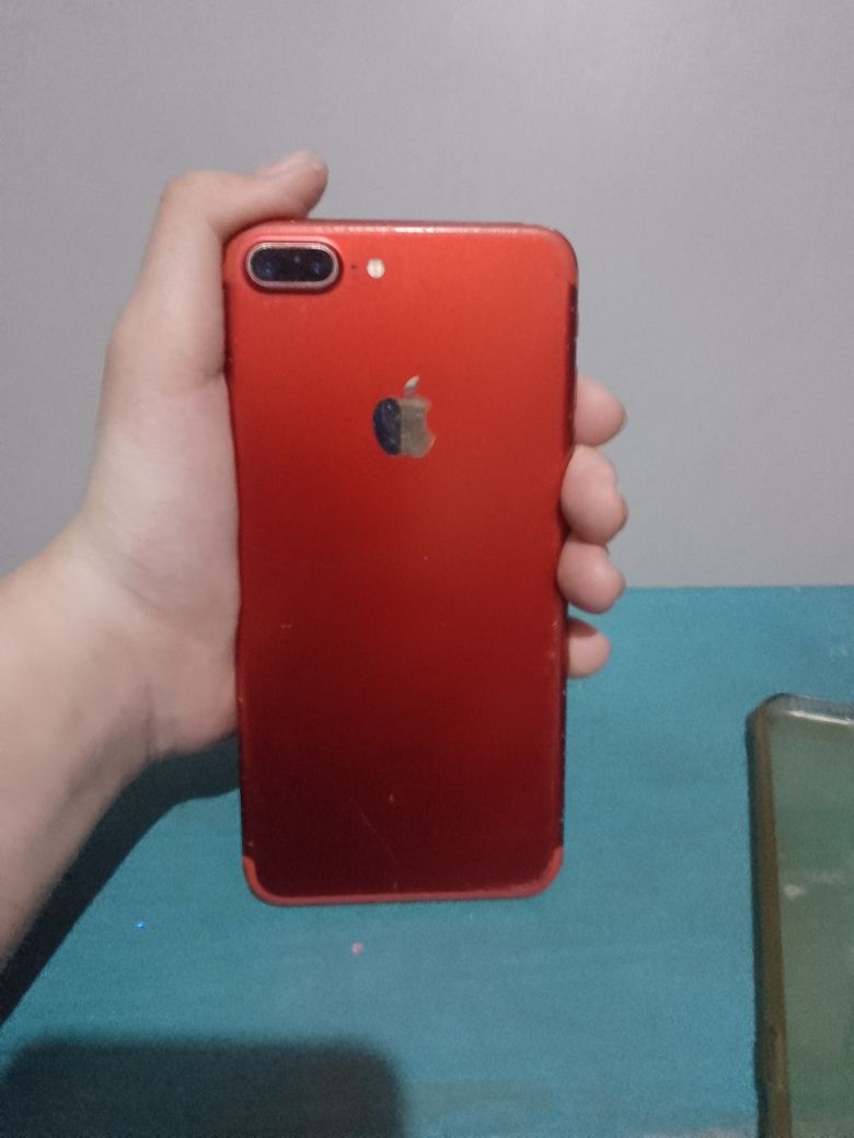 Продаю айфон 7+ АКБ 100%