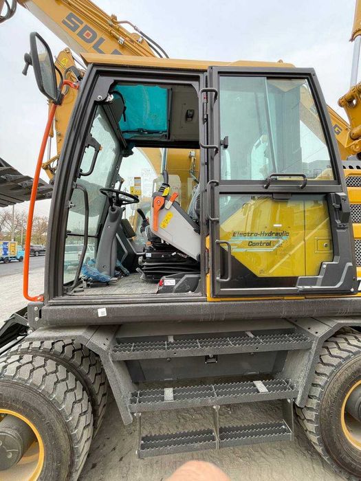 Колесный Экскаватор 0,6 куб  SDLG (volvo) АКЦИЯ