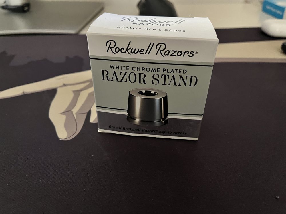 Stand rockwell pentru aparate de barbierit