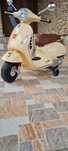 Motocicleta Vespa 6 V electrica pentru copii