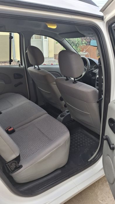 Vând Dacia Logan mcv 7 locuri